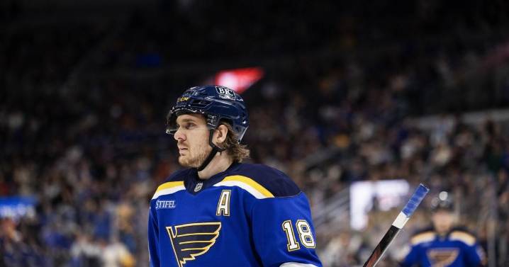 Join Blues beat writer Matthew DeFranks for his live chat at 1 p.m. Wednesday