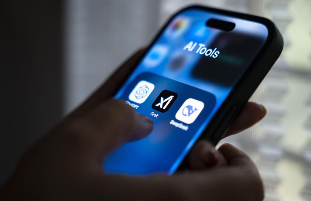 Elon Musk threatens to sue Apple over app store ranking of his AI app