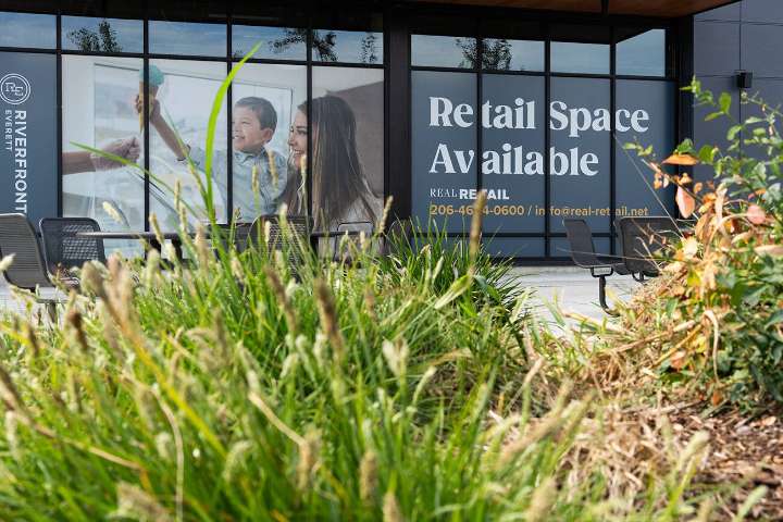 Delays, empty storefronts frustrate residents at Everett riverfront