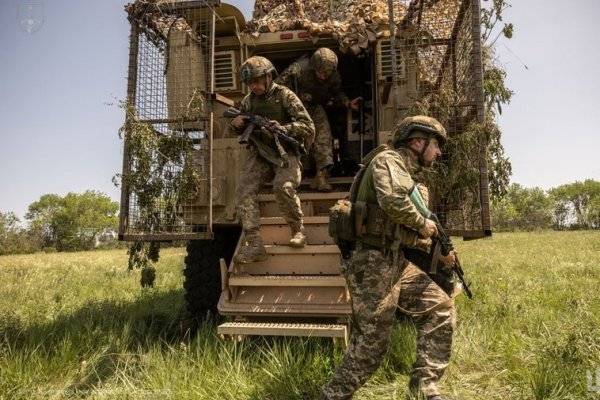 En el búnker de la primera línea de defensa ante Rusia