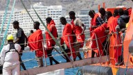 Canarias reclama una emergencia nacional para distribuir la atención de menores migrantes no acompañados