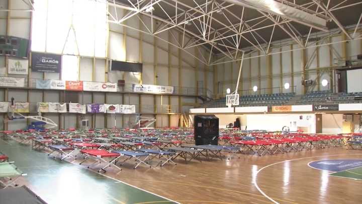 Los evacuados del incendio de Jarilla comienzan a regresar tras días en Plasencia More