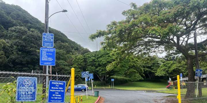 Hiker airlifted from Moanalua Middle Ridge trail