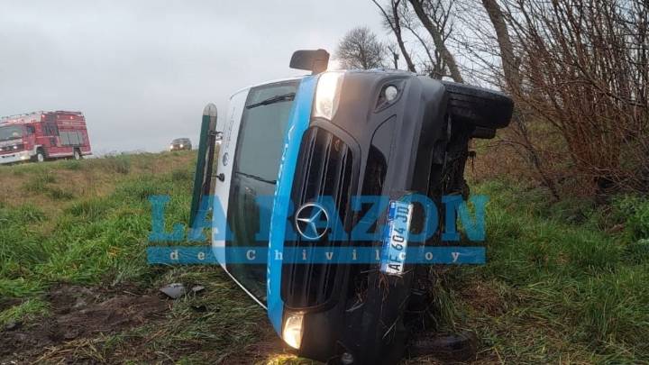 Otra ambulancia de La Pampa protagonizó un vuelco en Ruta 5