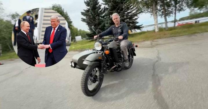 ¿El ganador de la cumbre Trump - Putin? Un hombre en Alaska que recibió una motocicleta