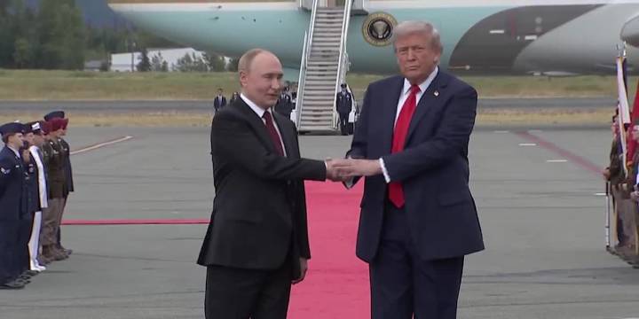 Ukraine’s Zelenskyy to meet with Trump after US-Russia summit secured no peace agreement