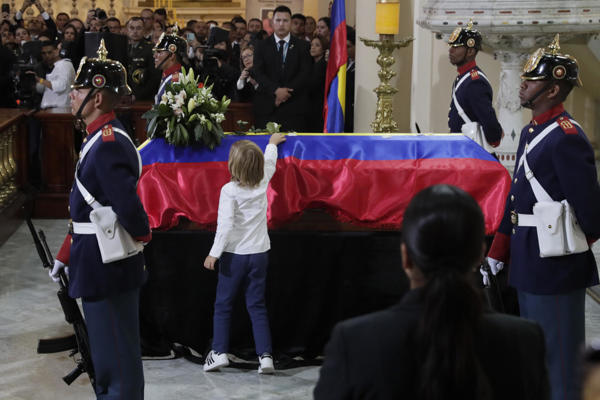 Congresistas de EE.UU. recuerdan al precandidato colombiano asesinado en una misa en Miami