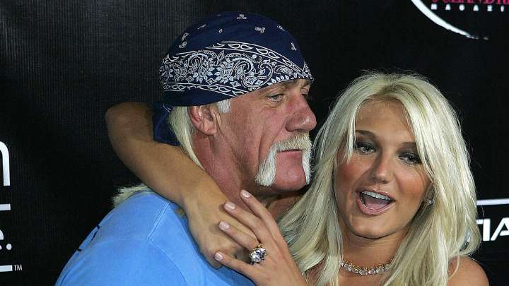 Brooke Hogan sparks conspiracy theories around death of father Hulk