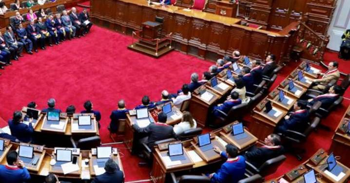 Congreso de Perú apoya a Boluarte en caso de isla Santa Rosa