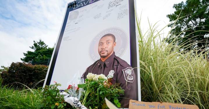 PHOTOS: Visitors come to CDC to pay respect after shooting