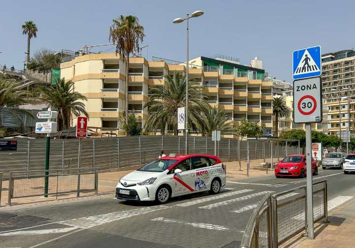 Tres nuevas licencias de Urbanismo para seguir renovando Playa del Inglés