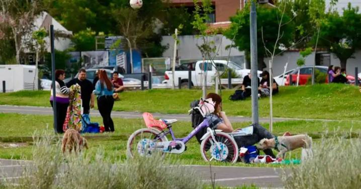 Previo a la nueva ola polar, cómo va a estar este domingo en Neuquén y Río Negro: qué pasa con el viento