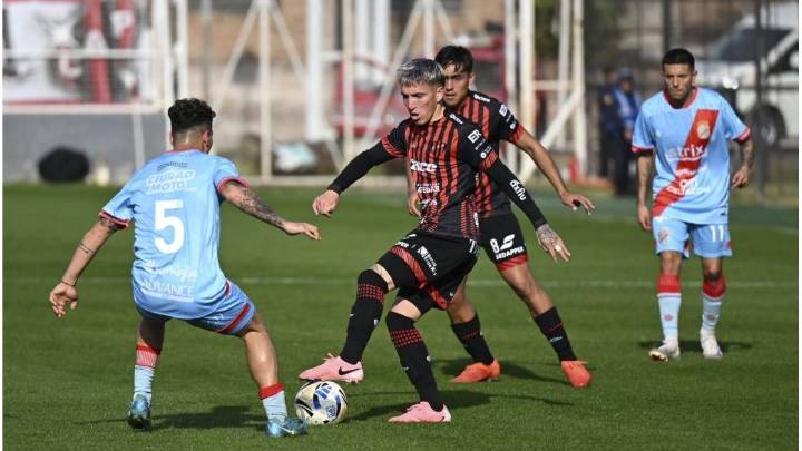 Patronato derrotó a Arsenal en el Grella