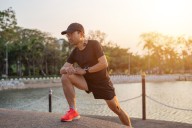 A physical therapist shares the one exercise he recommends for runners with stiff hips