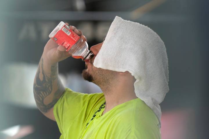 Chicago enfrenta el calor extremo con la ciencia y voces comunitarias