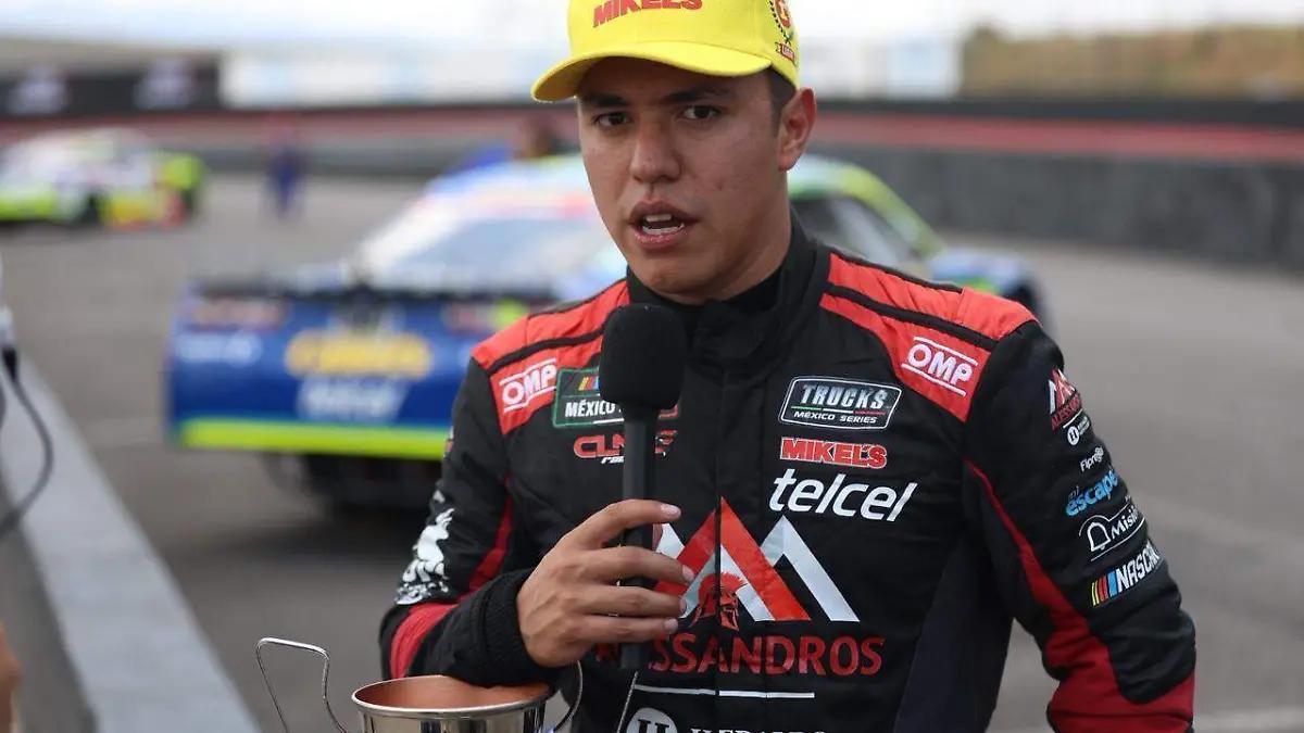 “Chispa” Rodríguez se lleva la carrera de las Trucks México