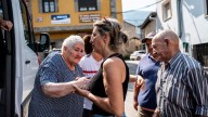 Los vecinos de Gargantilla regresan a casa tras el incendio: "El pan de cada día ha estado en riesgo"