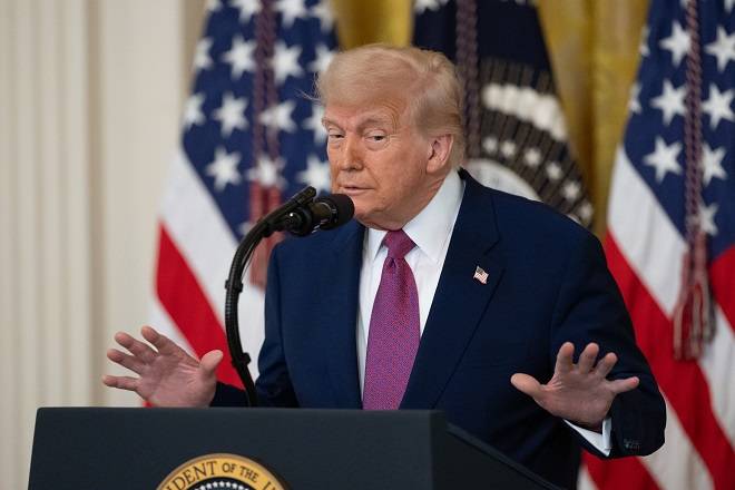 Ordena Trump usar fuerza militar contra cárteles catalogados como terroristas: NYT