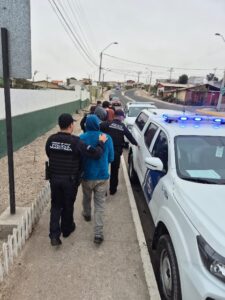 Personal de la Capitanía de Puerto incauta más de siete toneladas de cojinova y detiene a 4 adultos en Caldera