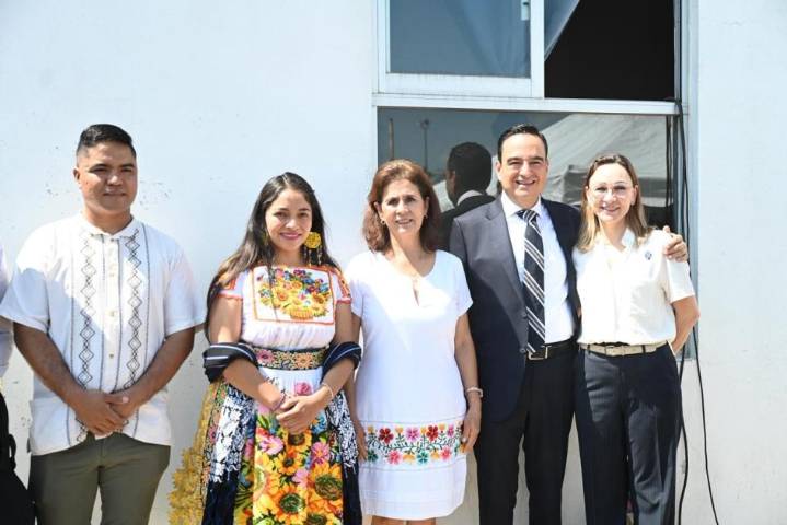 Carlos Soto estuvo presente en el arranque del ciclo escolar 2025