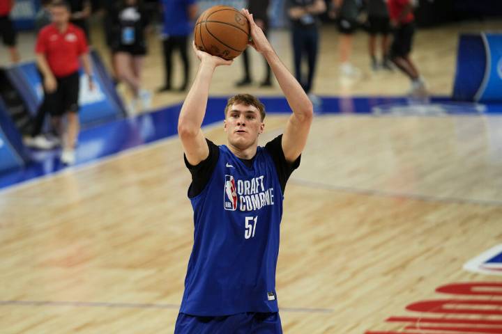 Watch Cooper Flagg shooting 3-pointers back home in Maine