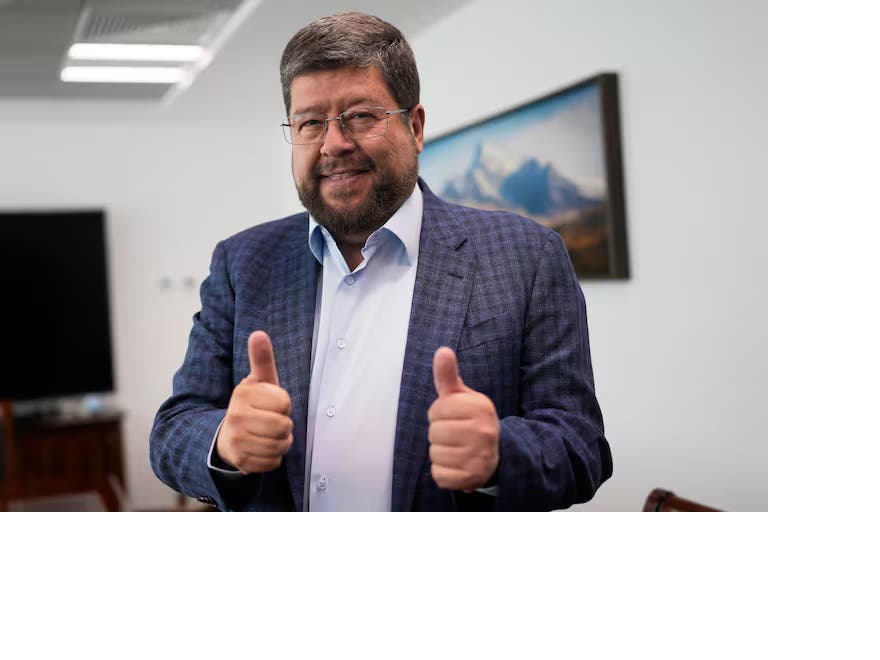 Este domingo votarán en Bolivia: empatan un candidato de centro derecha y otro de ultra derecha