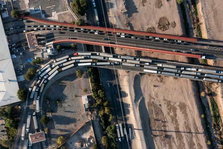 US-Mexico trade tensions escalate as investment stalls in 2025