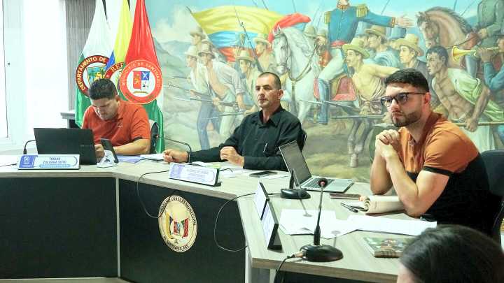 Rechazado y archivado: proyecto de crédito para vía intermedia en El Santuario