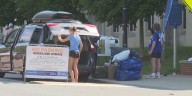 Thousands of students move onto University of Kentucky’s campus
