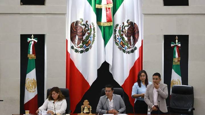 Reforma sobre pensión policial podría votarse en período extraordinario: Badillo