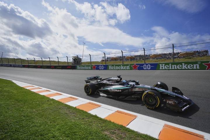 New contract at Mercedes for Russell is ‘a formality,’ team boss Toto Wolff says