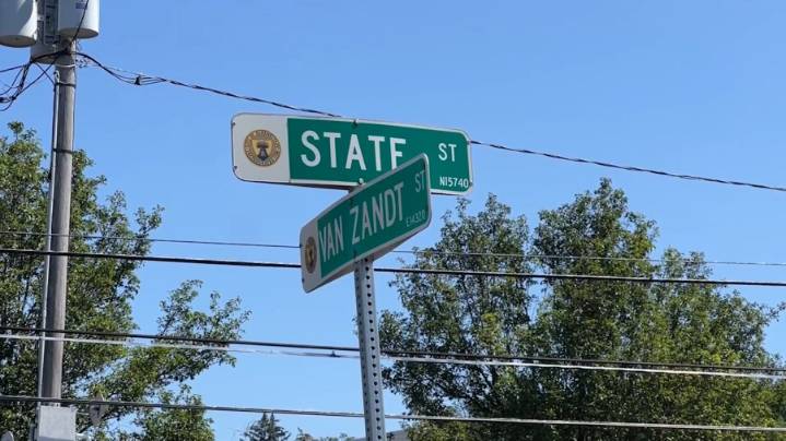 Schenectady community talks about home break