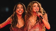 Shakira invitó a Danna Paola a subirse al escenario: looks a puro brillo y mucha piel a la vista