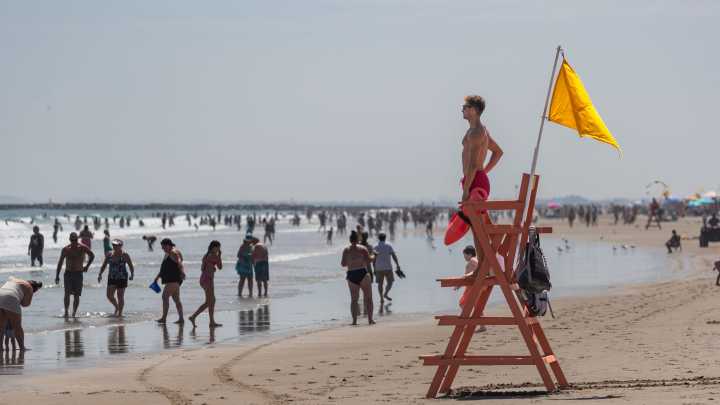 Hampton Beach lifeguards rescue 144 from flash rip currents in one week