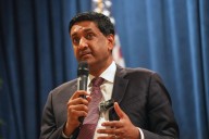 Congresista Ro Khanna dice tener apoyo del Congreso para revelar archivos del caso Epstein