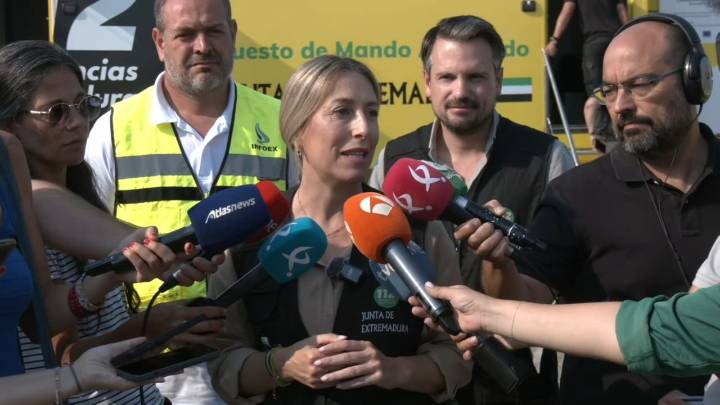 Guardiola: "Quedan dos kilómetros para consolidar el incendio" More