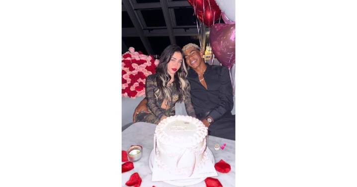 Lamine Yamal y Nicki Nicole oficializan su romance con tierna foto en redes sociales
