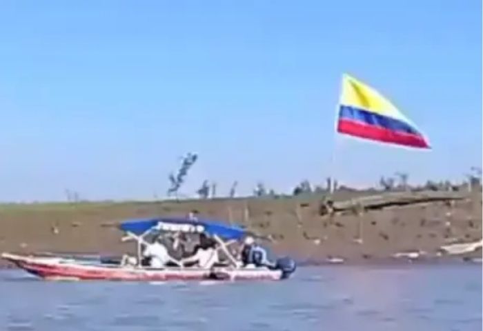 Aparece bandera de Colombia en la isla Santa Rosa en medio de disputa con Perú