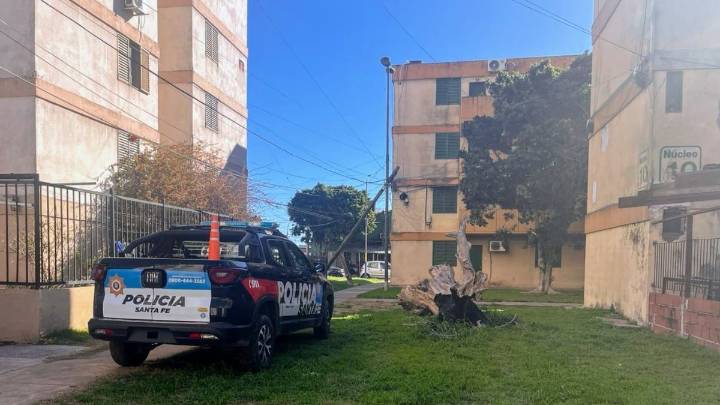 Rosario: encontraron muertas a dos mujeres mayores de edad en un Fonavi de zona sur