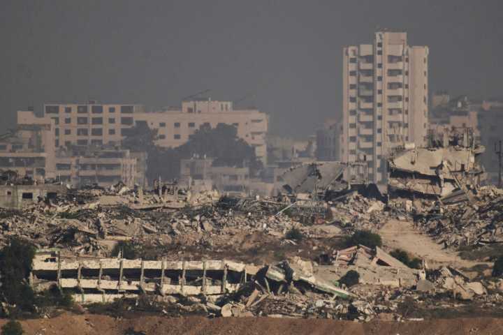 Netanyahu Apologizes for Journalists Killed in Hospital Shelling; Experts Cite Hamas Use of Hospitals As Command Centers