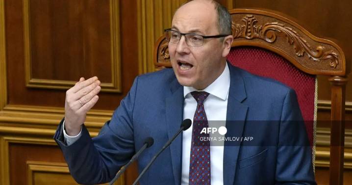 Asesinan a tiros al expresidente proeuropeo del Parlamento ucraniano