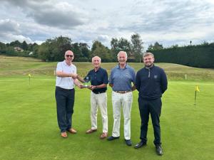 93-year-old golfer makes hole