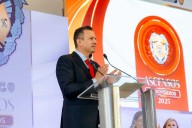 Entrega alcalde Marco Bonilla nombramientos de ascenso a 44 elementos de Bomberos