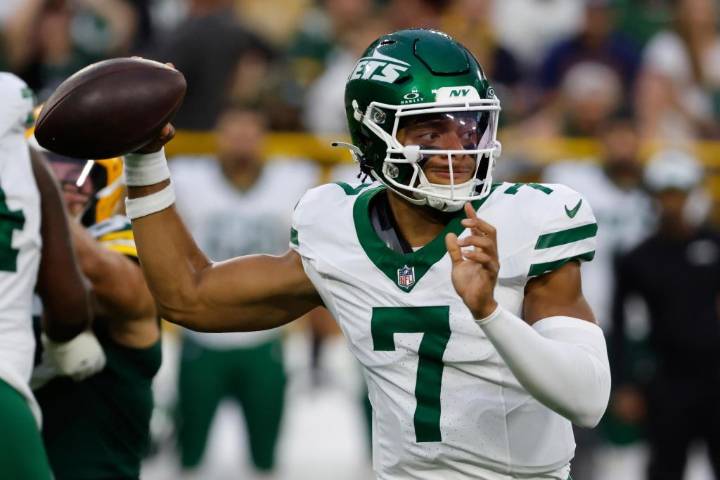 Can the New York Jets’ Justin Fields — in his 3rd stop in 3 years 