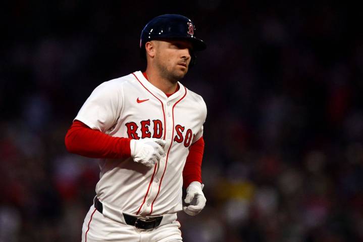 Red Sox Pressured to Act on Alex Bregman Contract After Concerning Extension Update