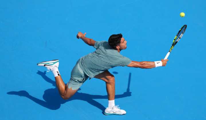 Carlos Alcaraz sufrió, pero cumplió en su debut en el Masters 1000 de Cincinnati