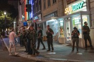 D.C. Grand Jury Won't Indict Man Who Threw Sub Sandwich at Federal Agent