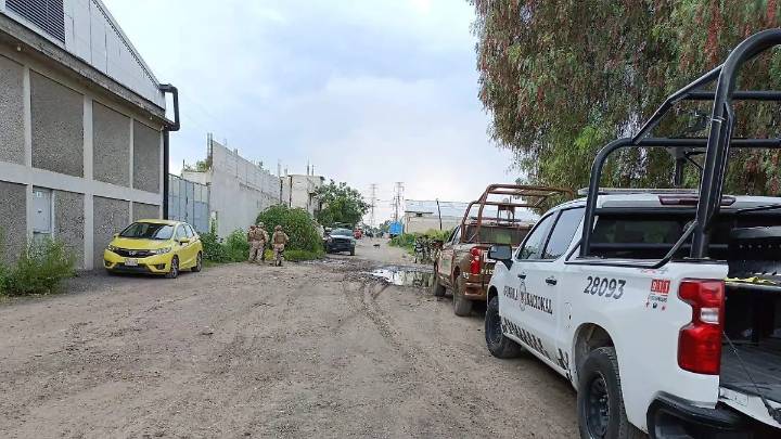 Guardia Nacional asegura 3 tomas clandestinas de combustible y un túnel en Acolman