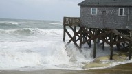 Flooding begins in the Outer Banks as Hurricane Erin moves north