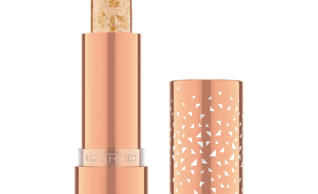 Shoppers Say This Color-Changing Lip Balm Leaves the ‘Perfect Hint of Pink’ & a Glittery Glow That’s ‘Not Too Much’